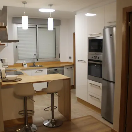 Rosalia De Castro, 41 - Centro - Vut-co-01904 * Сантьяго-де-Компостела