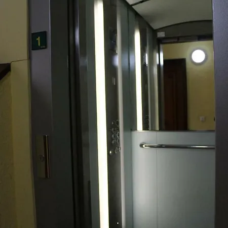 Rosalia De Castro, 41 - Centro - Vut-co-01904