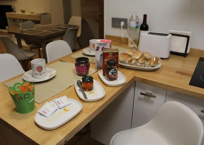 Апартаменты Rosalia De Castro, 41 - Centro - Vut-co-01904 *