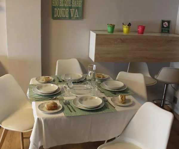 Апартаменты Rosalia De Castro, 41 - Centro - Vut-co-01904 *