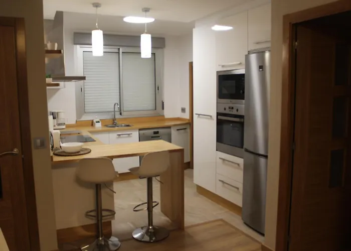 Rosalia De Castro, 41 - Centro - Vut-co-01904 * سانتياغو دي كومبوستيلا