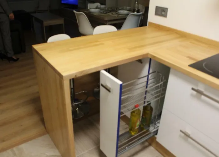 Rosalia De Castro, 41 - Centro - Vut-co-01904 * Сантьяго-де-Компостела